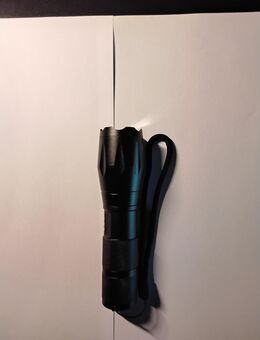 10 Watt LED Taschenlampe Zoomfunktion, 350 Lumen - Kiel
