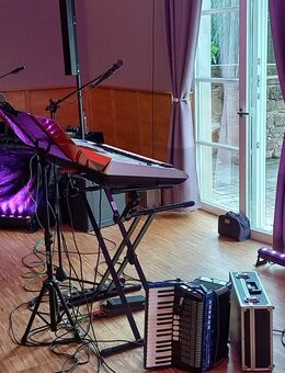 professioneller DJ und Alleinunterhalter - Queidersbach