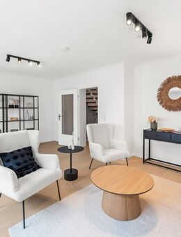 Familienhaus mit eigenem Garten - jetzt einziehen und aufblühen - Zirndorf