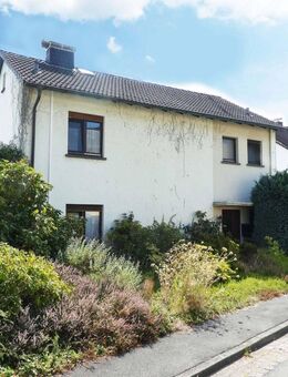 AUMÜLLER-Immobilien - Sympathisches EFH mit Garage und sonnigem Garten in Wächtersbach-Stadt - Wächtersbach