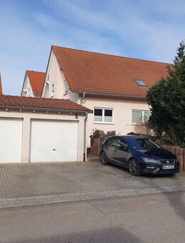 Großes Zweifamilienhaus in 73563 Mögglingen - Mögglingen