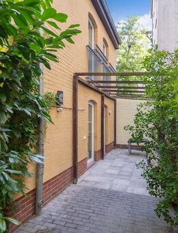 Urbaner Rückzugsort mit Geschichte - Kernsanierte Remise im Herzen von Pankow - Berlin