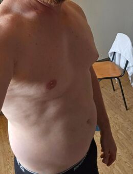 Hallo, ich würde gerne eine Frau kennenlernen, die genauso eifrig ist wie ich. - Essen