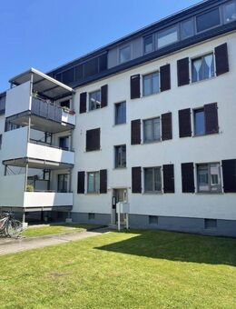Stilvoll sanierte 2-Zimmer Wohnung in bester Lage mit großem Balkon - Konstanz