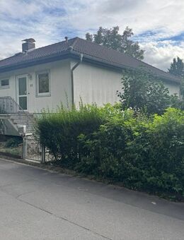 TOP! Schöner Bungalow mit großem Grundstück! - Nidderau