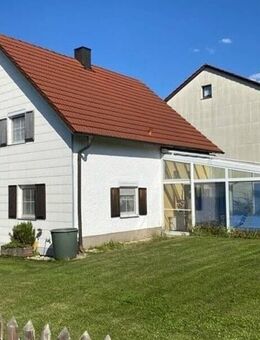 Charmantes Einfamilienhaus in toller Wohngegend! - Rottenburg (Laaber)