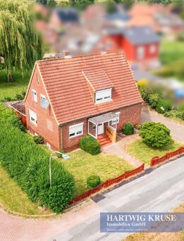 Einfamilienhaus mit Terrasse und Doppelgarage - Drochtersen