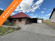 RESERVIERT Thedinghausen: Gut geschnittener Bungalow mit Garage, Carport, Gartenhaus und Garten - Thedinghausen