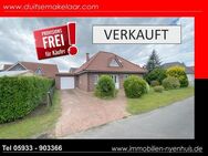 Bungalow mit Garage und Wintergarten ** DG ausgebaut - Oberlangen