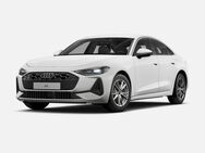 Audi A5, Limousine TFSI el Heck, Jahr 2022 - Regensburg