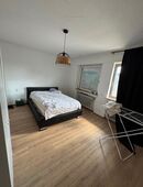 Möbliertes Zimmer in Uhingen – Tagesmiete oder Langzeitmiete, Erotik in 73066