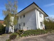 MERZIG - Gepflegte 2ZKB-Wohnung mit Balkon, Stellplatz und Lagerraum in zentraler Lage - Merzig