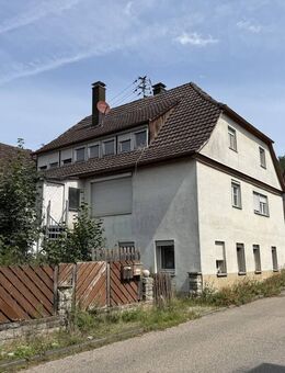 3-FAMILIENHAUS MIT SCHEUNE UND GARAGE IN BRAUNSBACH-GEISLINGEN - Braunsbach