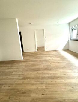 Ihre TRAUMWOHNUNG am Stadtpark! Helle 3-Zimmer Wohnung mit Balkon und Einbauküche! - Fürth