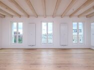 Moderne Dachgeschosswohnung und klassischer Altbau. 2-Zimmer mit Aufdachterrasse in Charlottenburg - Berlin