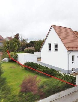 Charmante Doppelhaushälfte mit modernem Anbau und XXL-Garage – ideal für bis zu 3 Personen - Burglengenfeld