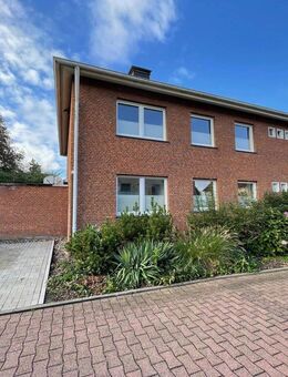 Stadtvilla auf ZWEI Flurstücken mit parkähnlichem Garten- Privatverkauf - Beckum