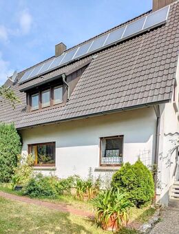 Großzügiges EFH mit Garage und sehr schönen eingewachsenem Garten in absolut ruhiger Lage von Eckental-Eckenhaid - Eckental