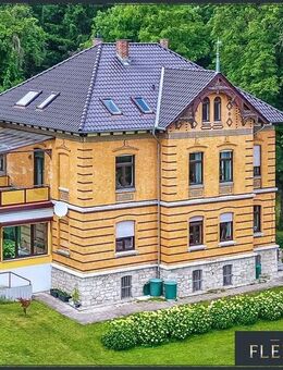 Exklusives Zweifamilienhaus in Pößneck: Eine Synthese aus Historie und Moderne - Pößneck