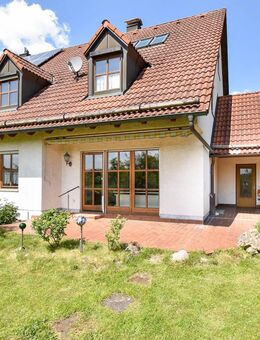 AIGNER - Großzügiges, renovierungsbedürftiges Reiheneckhaus in Bestlage in Röhrmoos - Röhrmoos