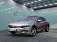 VW Passat, 1.5 TSI Elegance, Jahr 2020 - München