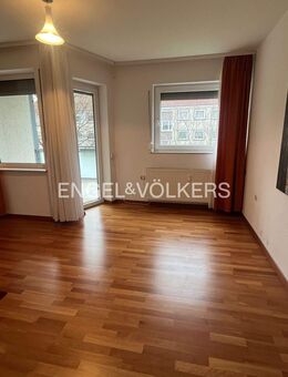 SEHR GEPFLEGTE 3-ZIMMERWOHNUNG MIT NEUEM BAD UND GROßEM BALKON - Salzgitter