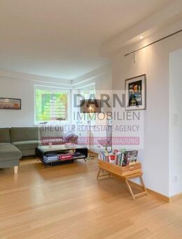 Großzügige 3-Zimmer-Dachgeschosswohnung mit sonnigem Wintergarten, Dachterrasse, Keller und Tiefgaragenstellplatz - Berlin