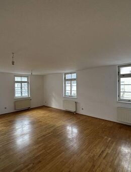 Zentrale 5-Zimmer-Maisonette-Wohnung - Brackenheim