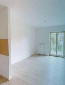 ** Gepflegte 3-Zimmer-Wohnung mit Balkon in Dresden, Pieschen! ** - Dresden