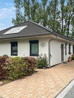 barrierefreies Einfamilienhaus, 3 Zimmer, ca. 100m² Wohnfläche, Doppelcarport in Schlagsdorf - Schlagsdorf
