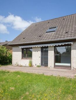 Siedlungshaus mit viel Potenzial in Feldrandlage - Mittelangeln