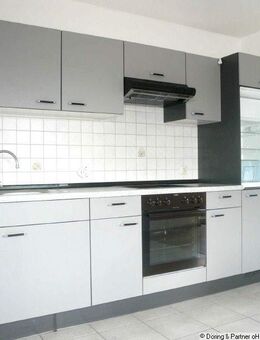 EINBAUKÜCHE + SUPER BLICK -- Moderne 2-R-DG-Wohnung mit Aufzug und Balkon ! - Gera