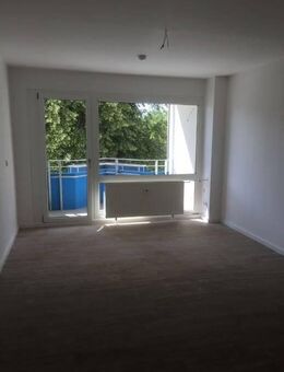 1-Zi-Whg. in bester Lage im Zwölfeckhaus 4. OG - Ottendorf-Okrilla