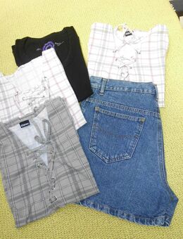 Set: Jeans Shorts + 6 T-Shirts - Henstedt-Ulzburg