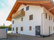 Neubaucharme: Dank Erstbezug tadellose Doppelhaushälfte mit durchdachtem Grundriss bei Brunnthal - Brunnthal