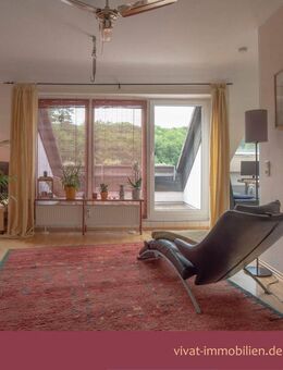 Fröhliche 3,5-Zimmer-Wohnung Nähe International School (4 Zimmer mögl.) mit EBK, Loggia und Garage - Oberursel (Taunus)