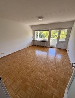 2-Zimmer-Wohnung mit Balkon und Einbauküche in München-Bogenhausen - München
