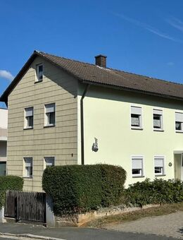 Ein- bis Zweifamilienhaus mit kleinem Garten + Doppelgarage + Nebengebäuden! - Pegnitz