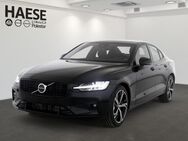 Volvo S60, B5 Ultimate Dark AWD Benzin EU6d ° 4-Zonen, Jahr 2023 - Wiesbaden Kastel