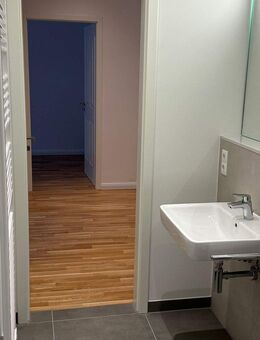 Offener Wohntraum im Erstbezug - helle 2-Raum-Wohnung - Fußbodenheizung, Parkett, CAT-7 Netzwerk - Chemnitz