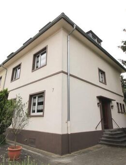 Geräumiges Reiheneckhaus zu vermieten - Komfortables Wohnen auf drei Etagen inklusive Garten - Ludwigshafen (Rhein)