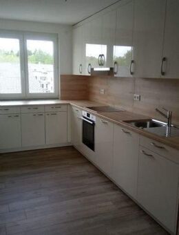 Dachwohnung 4 Zimmer i. grüne Stadtteil v. Waldshut - Waldshut-Tiengen
