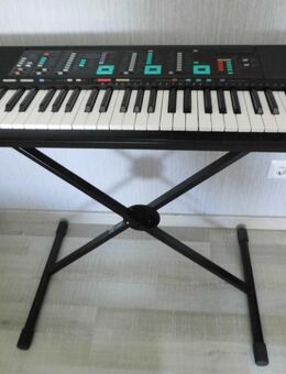 Keyboard groß mit Anleitung und Musikbuch / Hefte - Unna