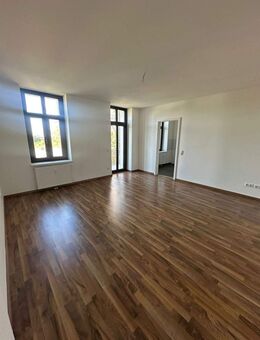 Helle 4-RW mit zwei Balkonen - modernes Bad mit Wanne & Dusche - Magdeburg