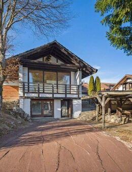 ***Provisionsfrei*** Einfamilienhaus mit Pool und Potenzial. - Herrischried