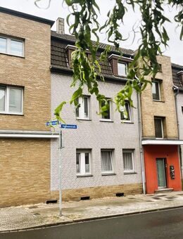 2-Zimmer-Wohnung mit Balkon - ideal für Singles oder Paare - Oberhausen
