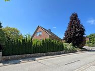 Reinfeld - großzügig gestaltetes Einfamilienhaus mit Garage und Vollkeller in toller Wohnlage - Reinfeld (Holstein)