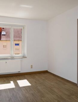 Dreiraumwohnung mit Fernblick - Einbauküche möglich - Greiz
