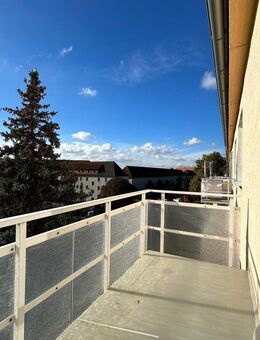 Neu!!! Frisch sanierte 3-Raumwohnung mit Balkon - Bad Dürrenberg
