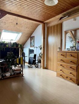 Tolle Dachgeschosswohnung in Stuttgart Nord! - Stuttgart